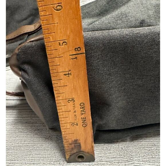 Bella Russo Charcoal Gray Weekender Canvas Bag Tote & Cosmetic Bag - Picture 7 of 12